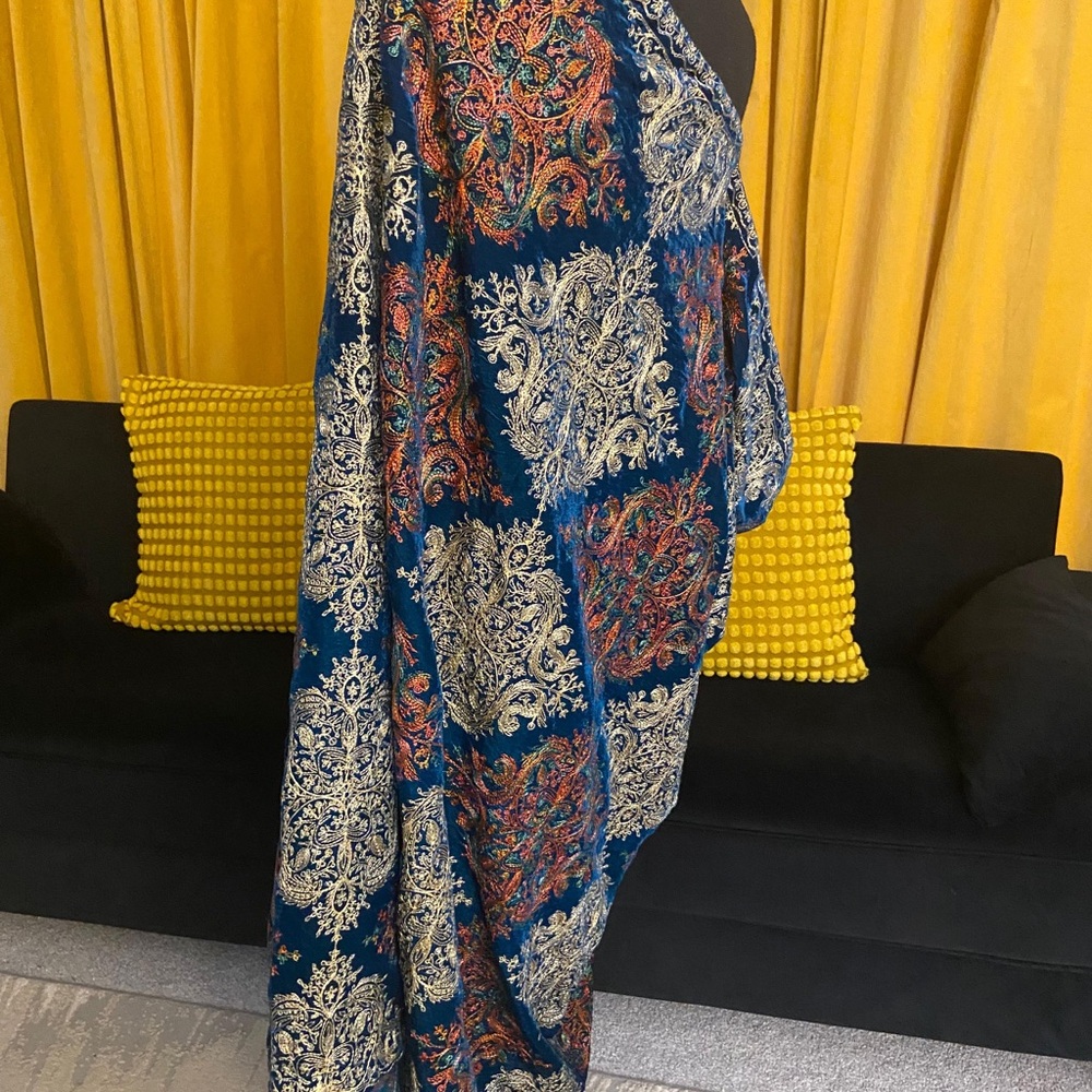 Elegant Multicolor Paisley Women's Wrap
